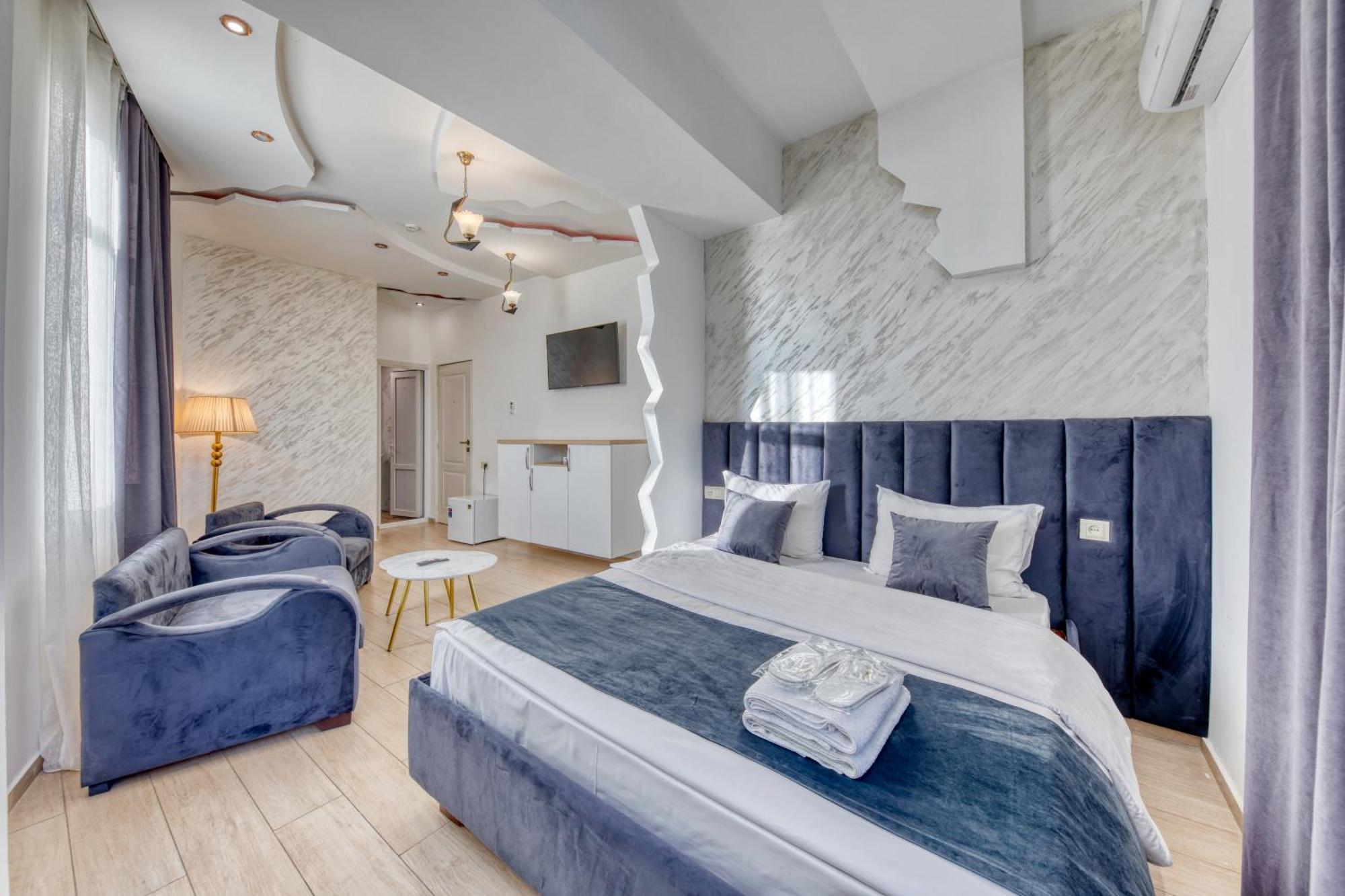 Aleppo Hotel Erevan Esterno foto