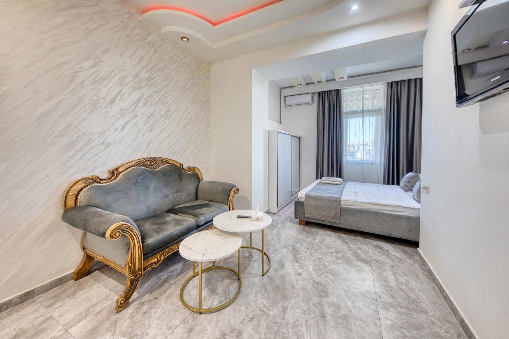 Aleppo Hotel Erevan Esterno foto