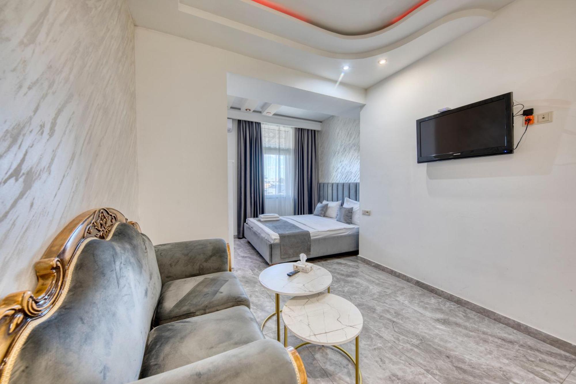Aleppo Hotel Erevan Esterno foto